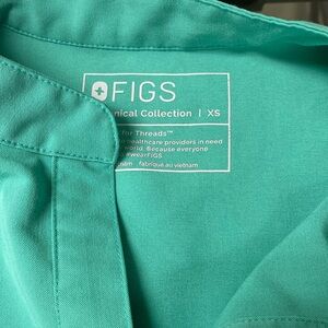 Surgical green Rafaela scrub top